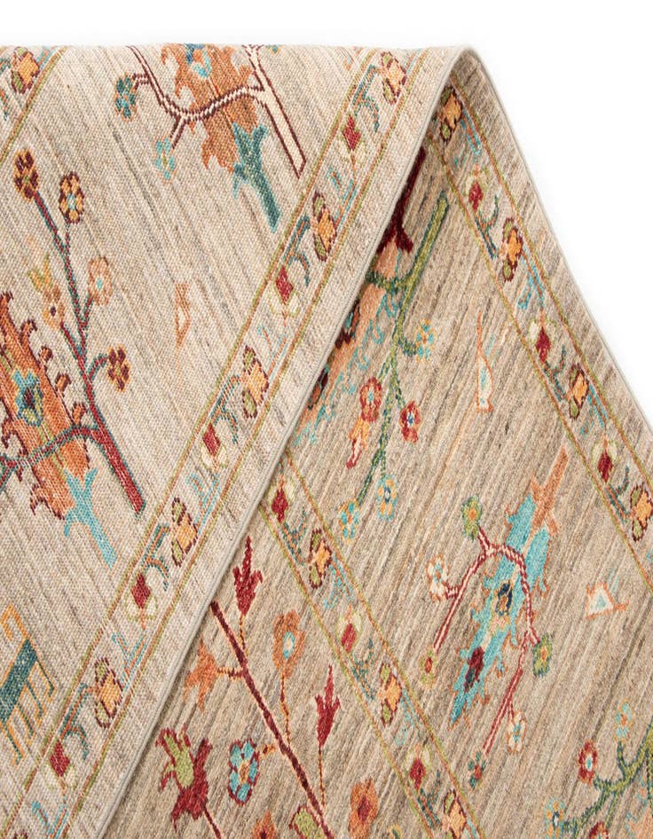 Detail image of  8' x 10' Ariana Wool Rug