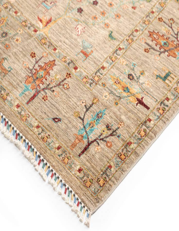 Detail image of  8' x 10' Ariana Wool Rug