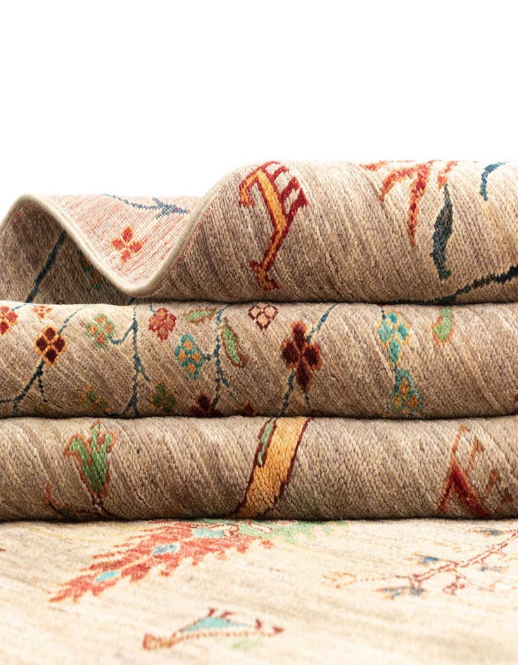 Detail image of  6' 8 x 9' 10 Ariana Ziegler Wool Rug