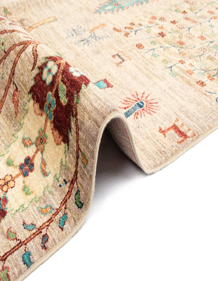 Detail image of  6' 8 x 9' 10 Ariana Ziegler Wool Rug