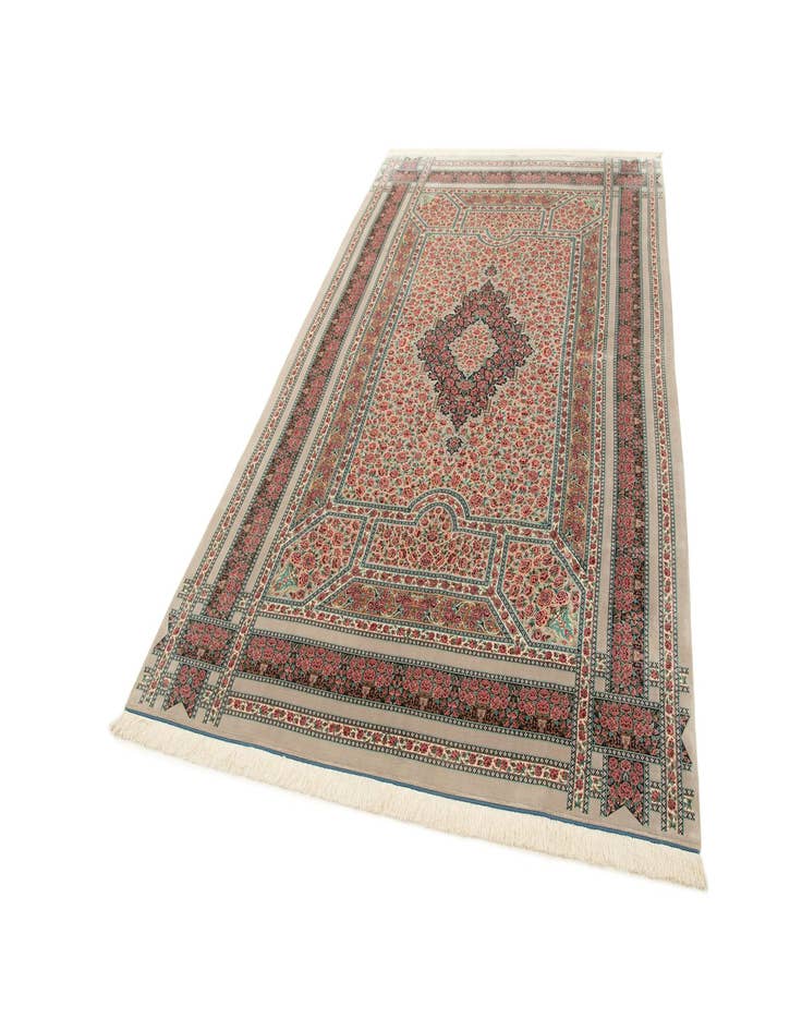 Detail image of  6' 6 x 9' 10 Ghom Design Rug