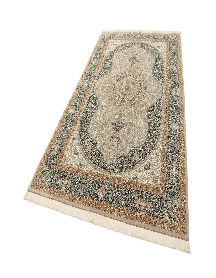 Detail image of  6' 6 x 9' 9 Ghom Design Rug