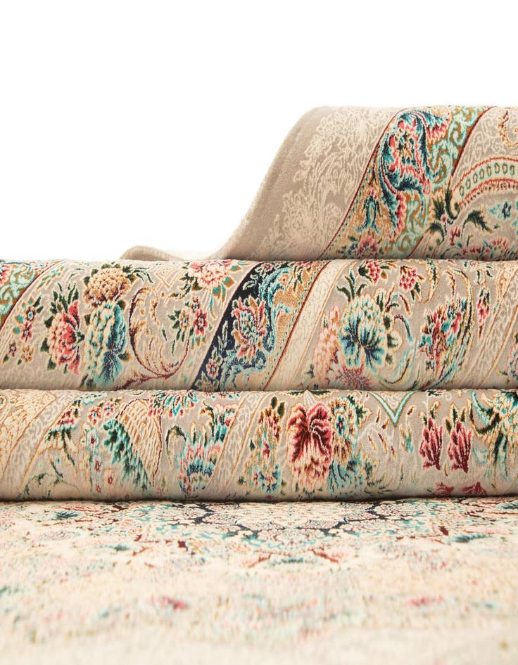 Detail image of  6' 6 x 9' 10 Ghom Design Rug