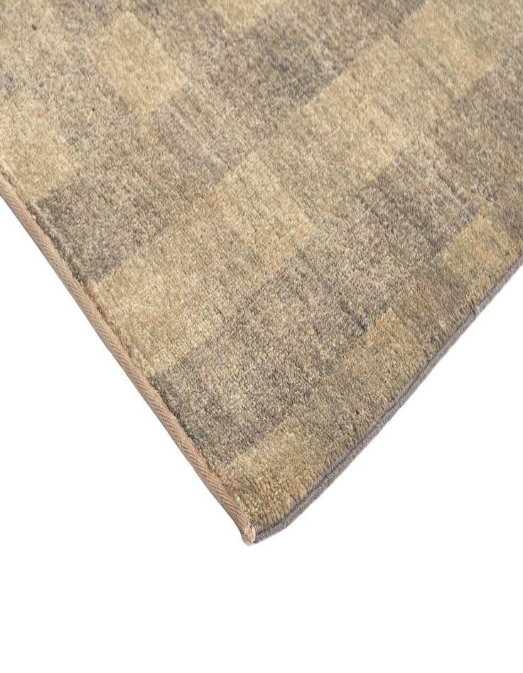 Detail image of  4' 7 x 6' 4 Juma Wool Rug