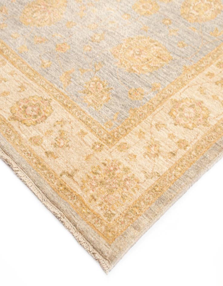 Detail image of  5' 7 x 7' 8 Kaizar Wool Rug