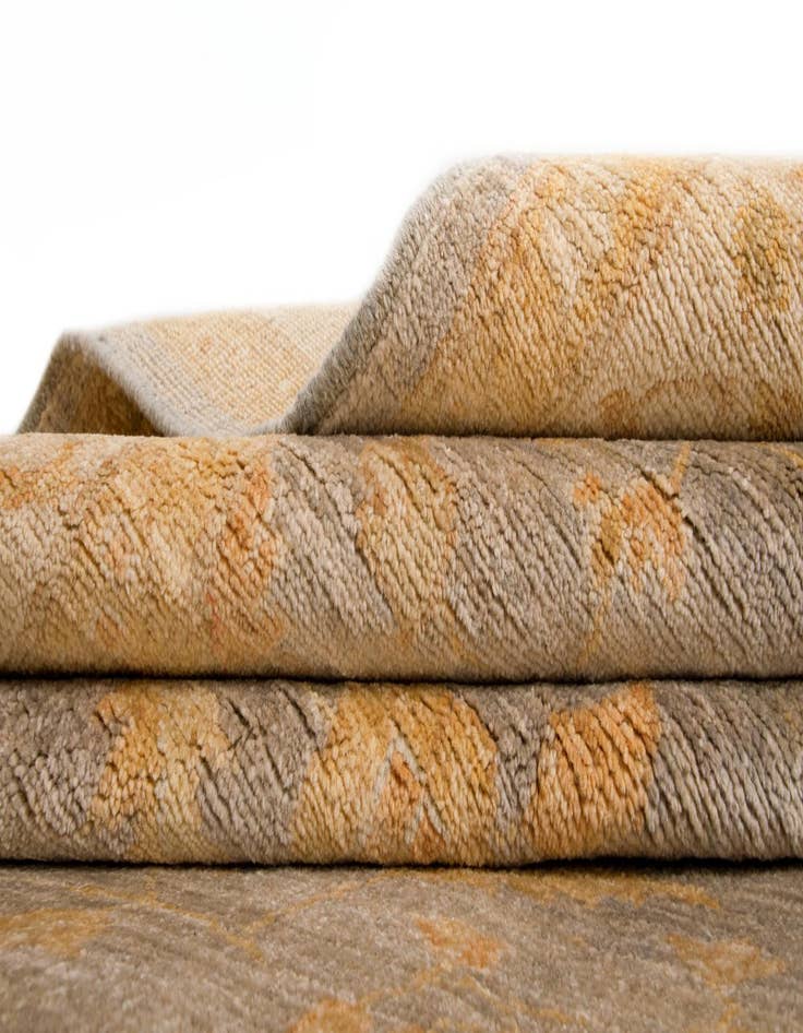 Detail image of  5' 9 x 7' 10 Kaizar Wool Rug