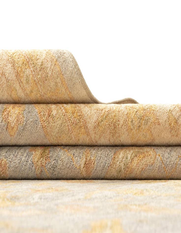 Detail image of  8' 3 x 11' 3 Kaizar Wool Rug