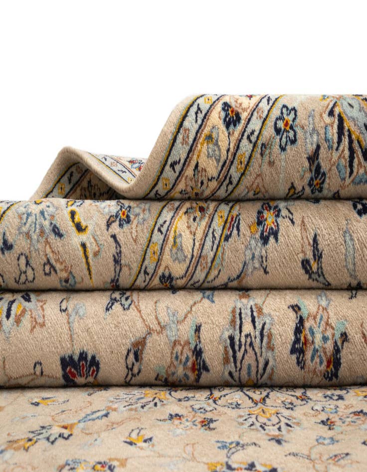 Detail image of  6' 3 x 10' Kashan Wool Rug