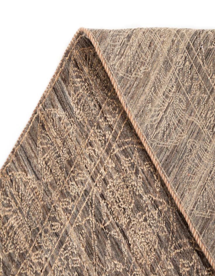 Detail image of  4' 9 x 6' 8  Hand Knotted Kashkuli Persian Rug