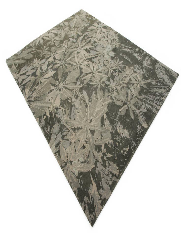 Detail image of  7' 7 x 9' 10 Modern Himalaya Wool Rug