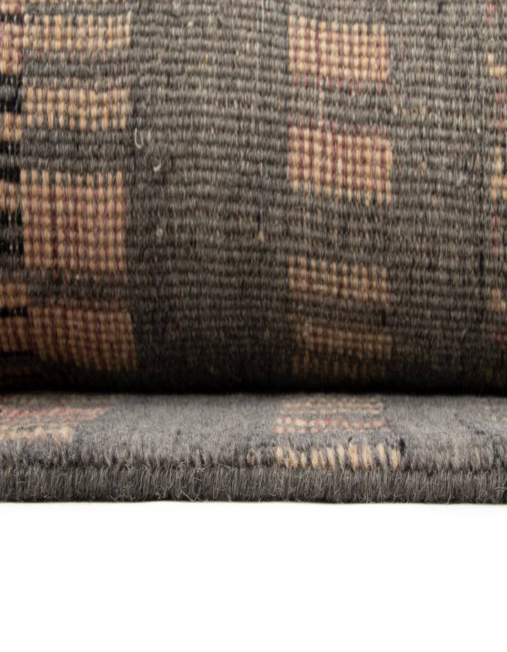 Detail image of  8' 5 x 9' 11 Modern Manshu Wool Rug