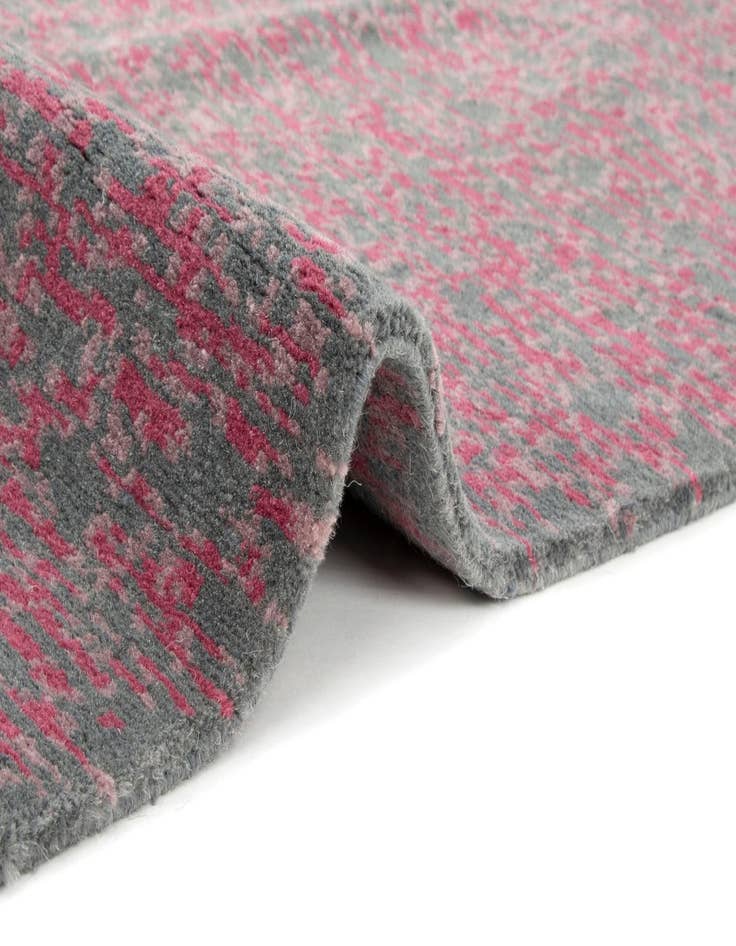 Detail image of  7' 8 x 10' Modern Manshu Wool Rug