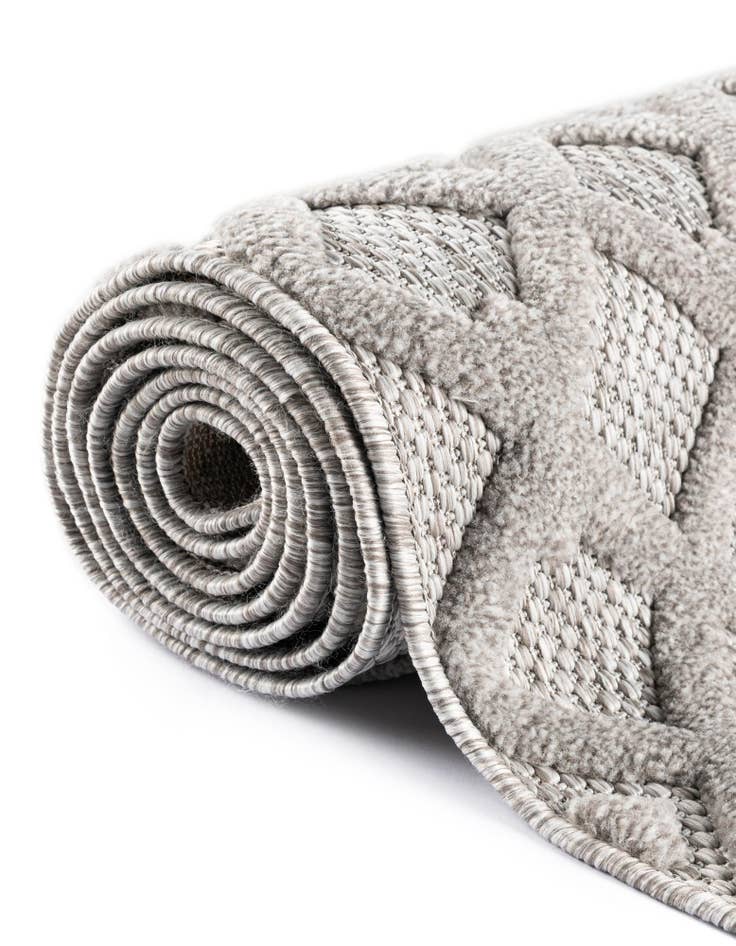 Detail image of  6' x 9'  Washable Trellis Textured Indoor / Outdoor Rug