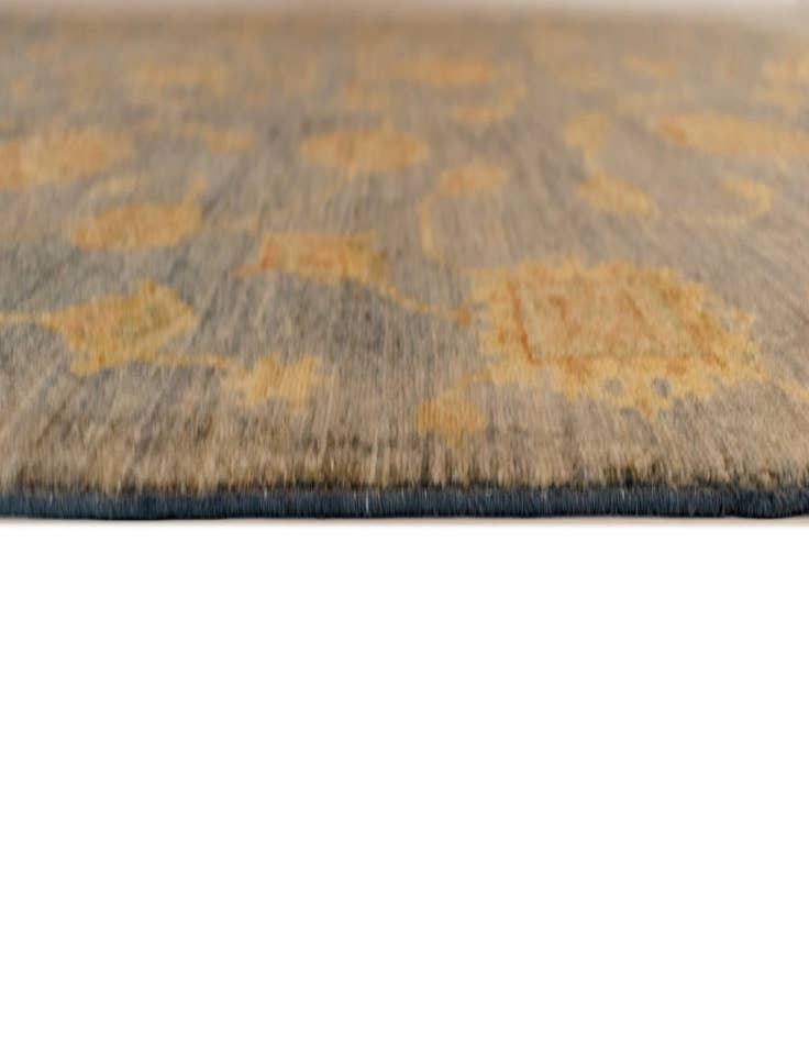 Detail image of  6' 7 x 9' 4 Peshawar Ziegler Wool Rug