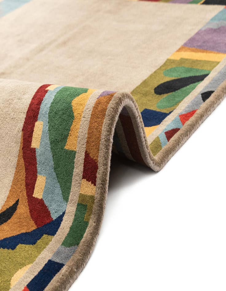 Detail image of  5' 9 x 8' Scala Rug