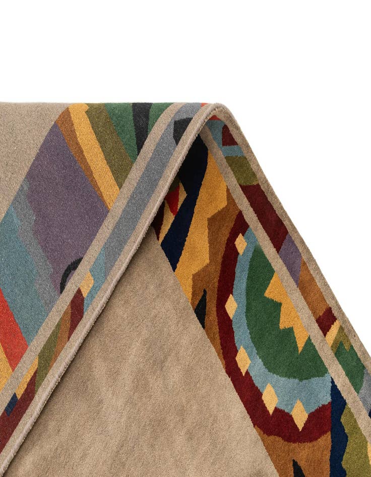 Detail image of  5' 9 x 8' Scala Rug