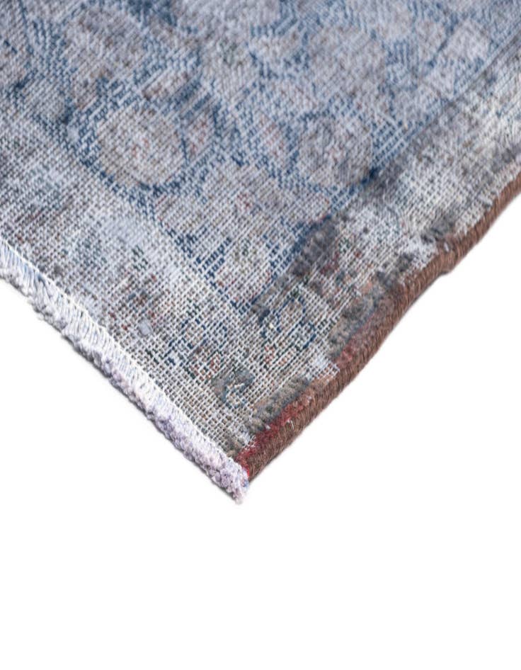 Detail image of  8' 9 x 11' 5 Vintage Royal Wool Rug