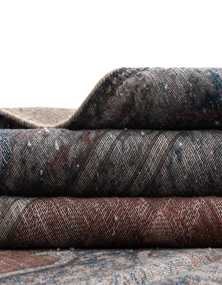 Detail image of  9' 9 x 12' 11 Vintage Royal Wool Rug