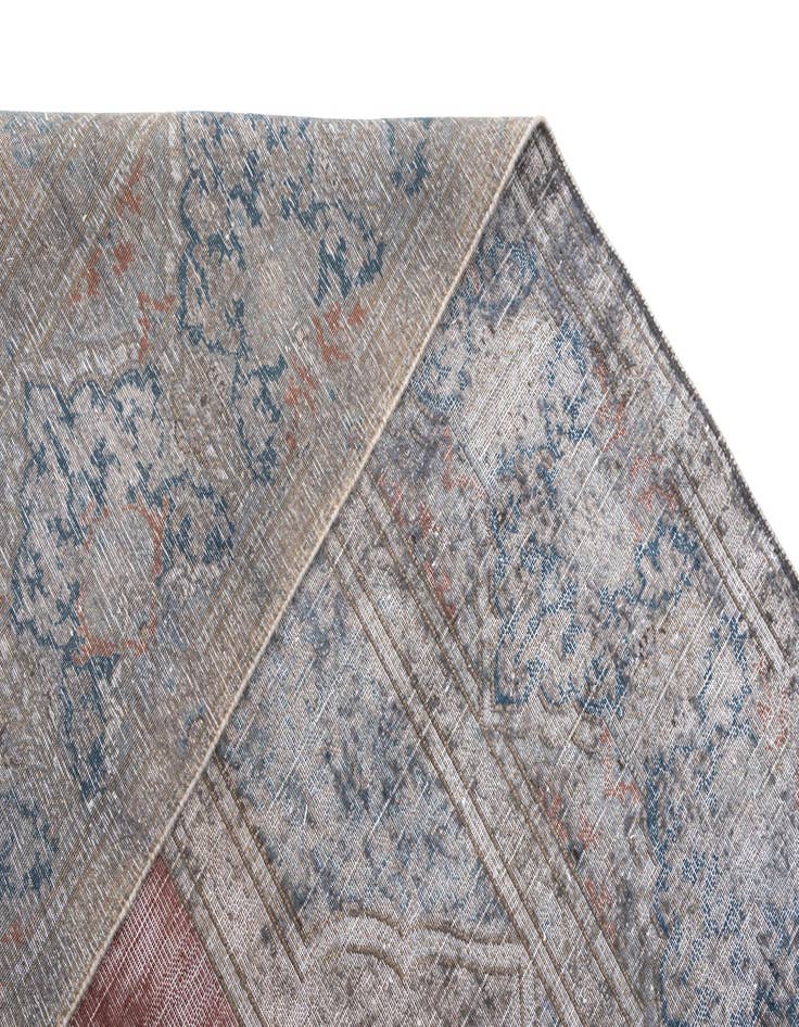 Detail image of  9' 9 x 12' 11 Vintage Royal Wool Rug