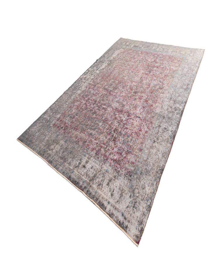 Detail image of  9' 5 x 13' 4 Vintage Royal Wool Rug