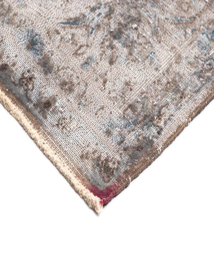 Detail image of  9' 5 x 13' 4 Vintage Royal Wool Rug