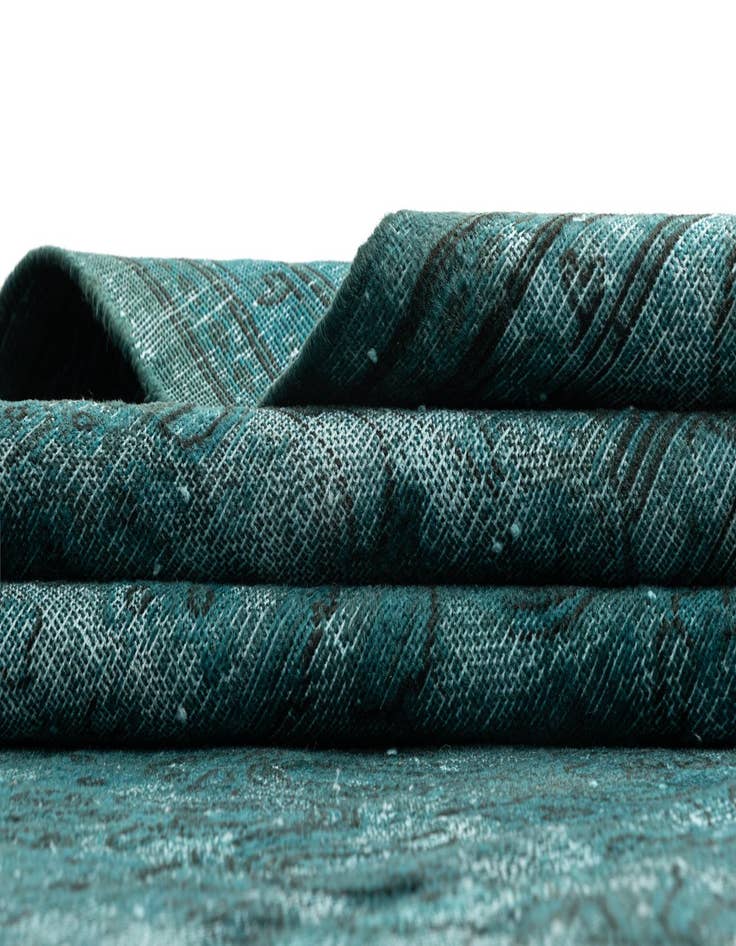 Detail image of  9' 5 x 12' Vintage Royal Wool Rug