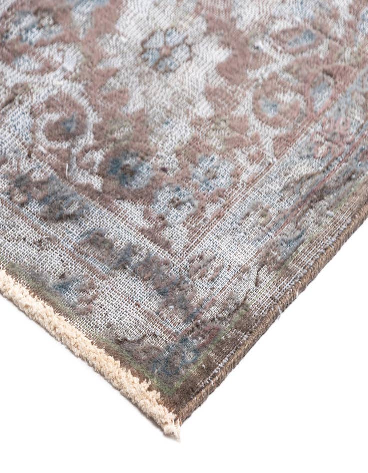 Detail image of  9' 7 x 13' 2 Vintage Royal Wool Rug