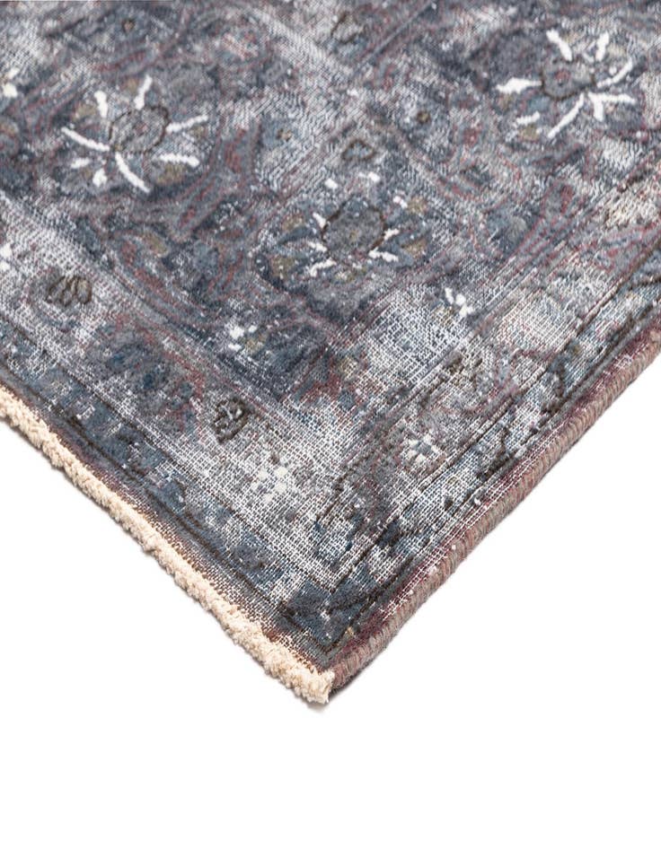 Detail image of  9' 7 x 12' 10 Vintage Royal Wool Rug