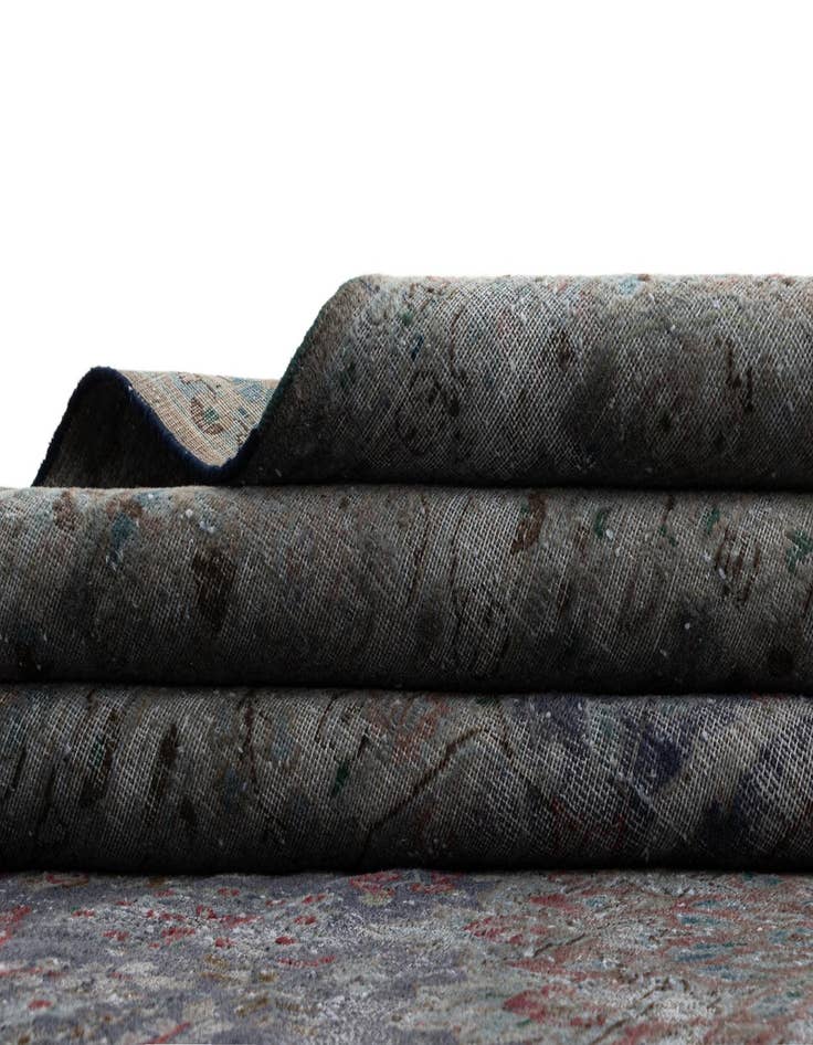 Detail image of  9' 8 x 12' 10 Vintage Royal Wool Rug