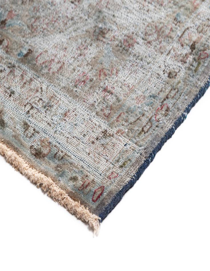 Detail image of  9' 8 x 12' 10 Vintage Royal Wool Rug