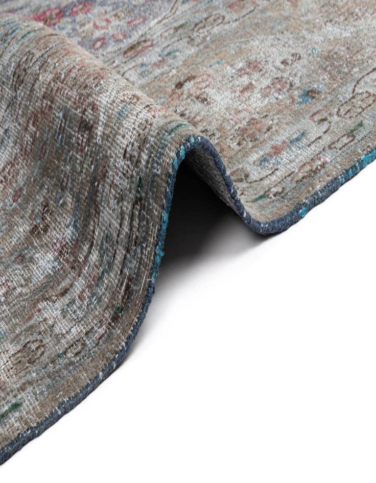 Detail image of  9' 8 x 12' 10 Vintage Royal Wool Rug