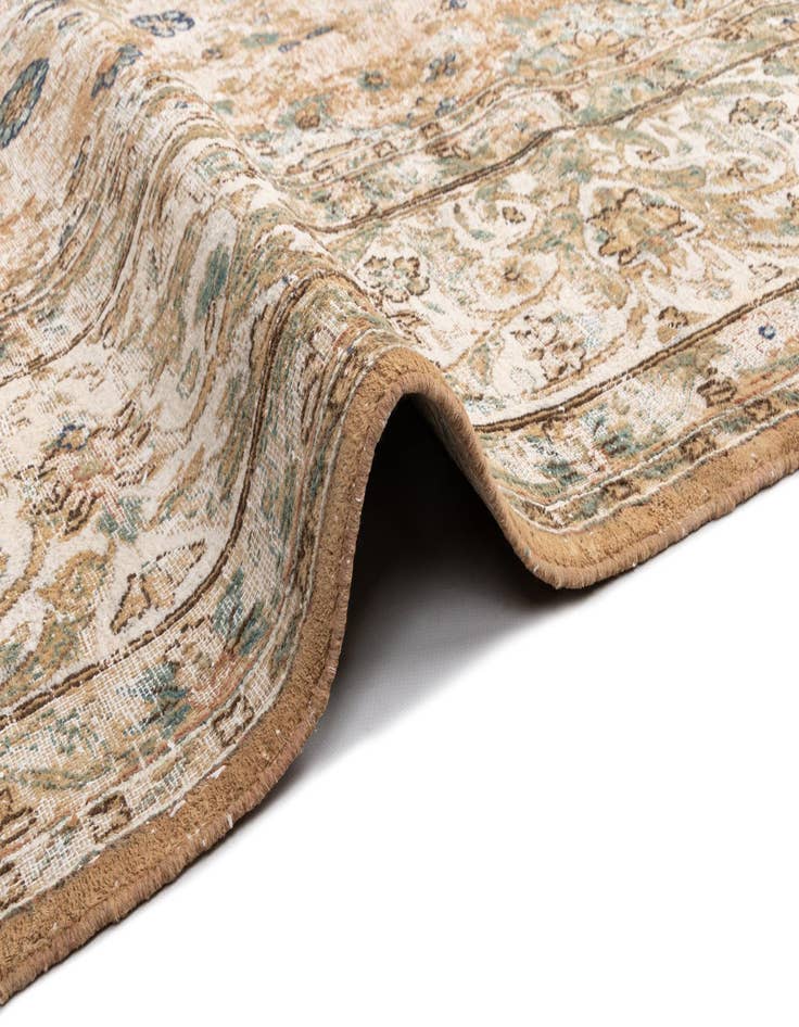 Detail image of  9' 4 x 12' 4 Vintage Royal Wool Rug