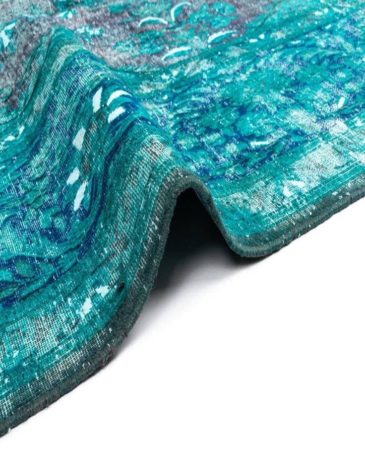 Detail image of  9' 11 x 13' 6 Vintage Royal Wool Rug