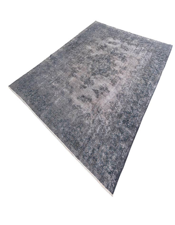 Detail image of  9' 8 x 12' 6 Vintage Royal Wool Rug