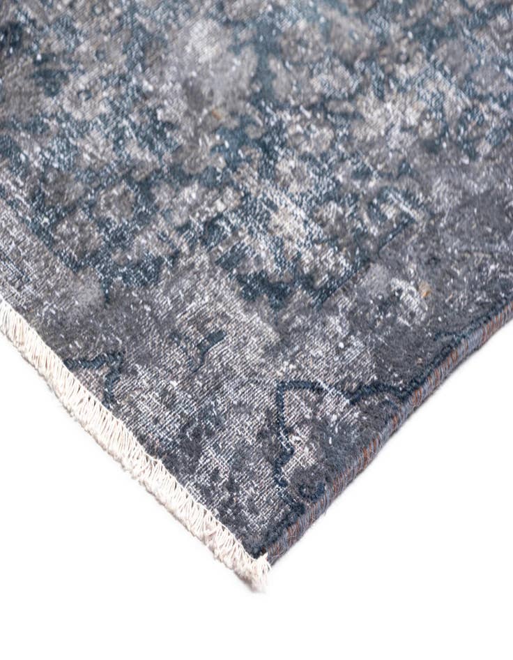 Detail image of  9' 8 x 12' 6 Vintage Royal Wool Rug