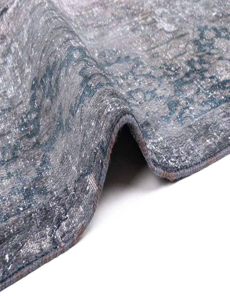 Detail image of  9' 8 x 12' 6 Vintage Royal Wool Rug