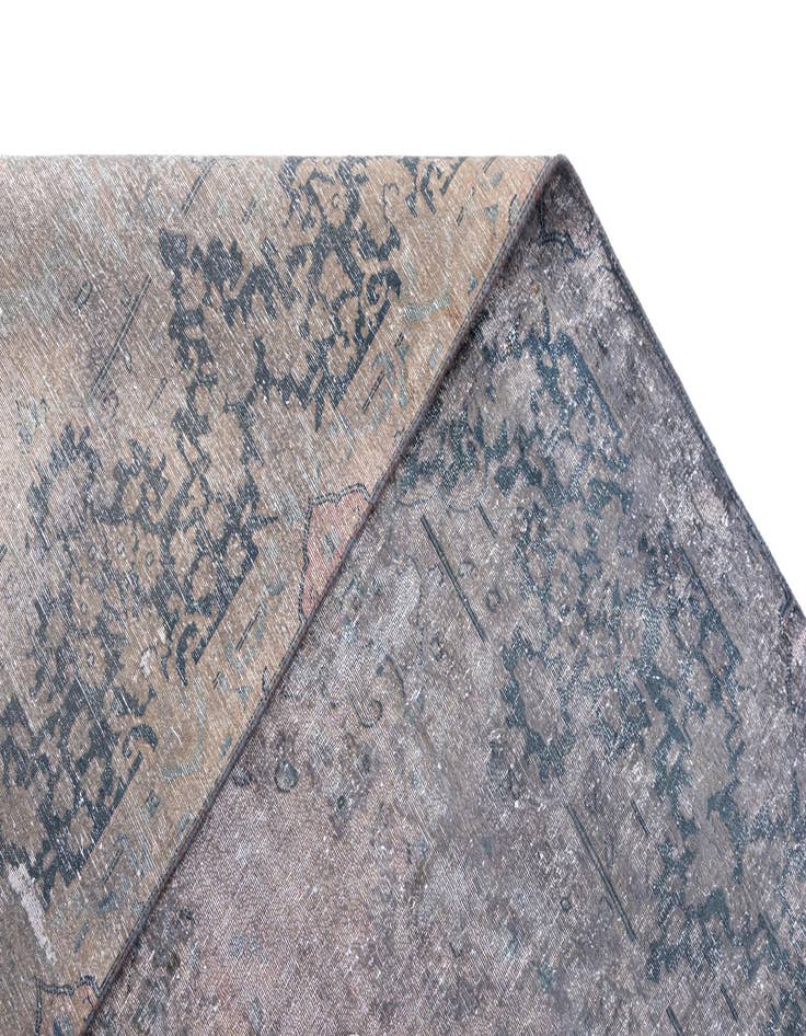 Detail image of  9' 8 x 12' 6 Vintage Royal Wool Rug