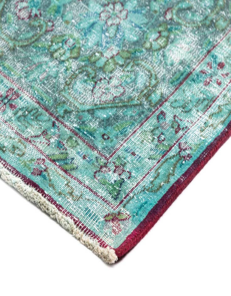 Detail image of  9' 7 x 12' 8 Vintage Royal Wool Rug