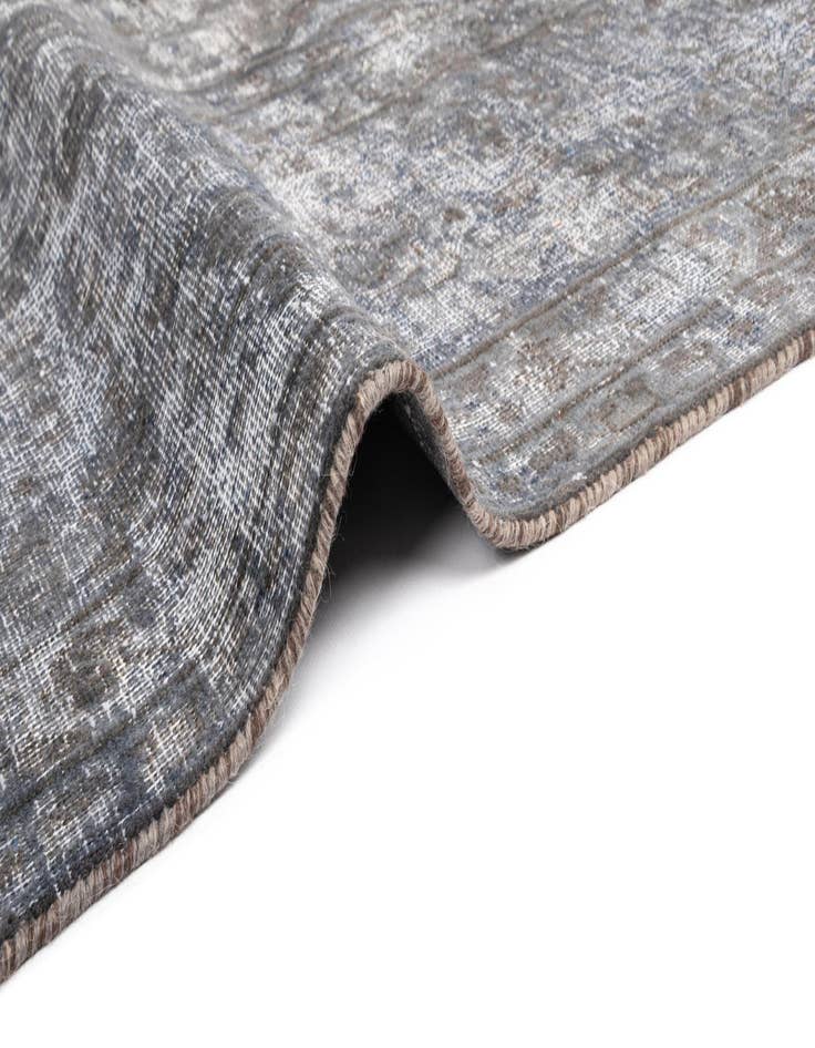 Detail image of  9' 7 x 13' 3 Vintage Royal Wool Rug