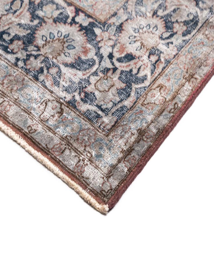 Detail image of  9' 8 x 13' 3 Vintage Royal Wool Rug