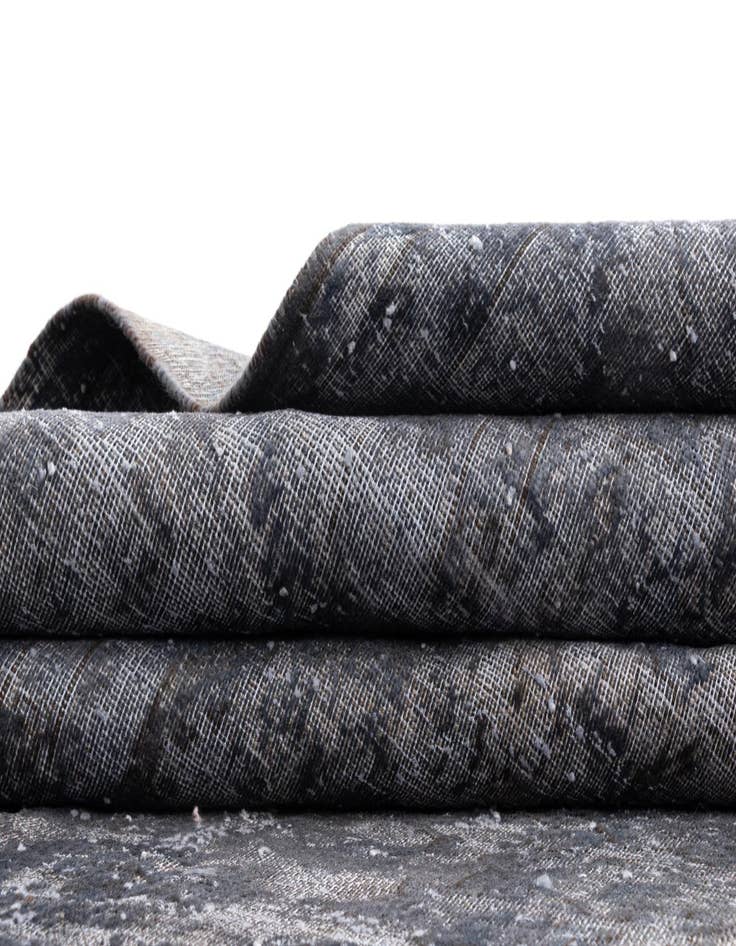 Detail image of  9' 6 x 12' 7 Vintage Royal Wool Rug