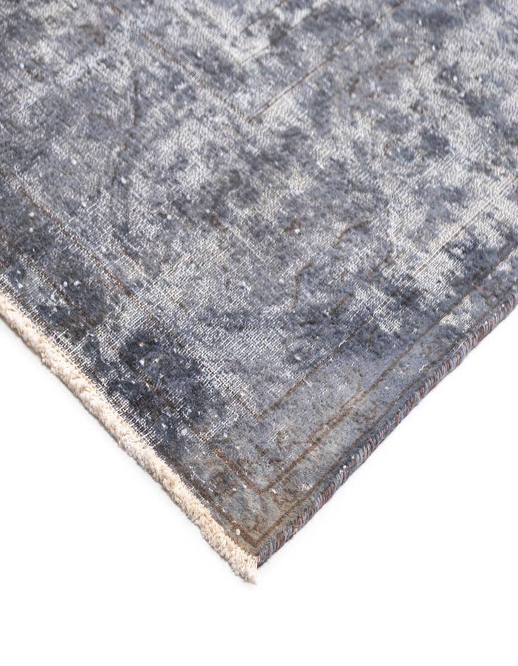Detail image of  9' 6 x 12' 7 Vintage Royal Wool Rug