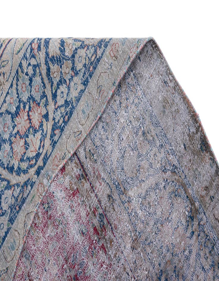 Detail image of  9' 10 x 13' 2 Vintage Royal Wool Rug