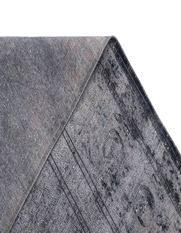 Detail image of  9' 7 x 13' 3 Vintage Royal Wool Rug