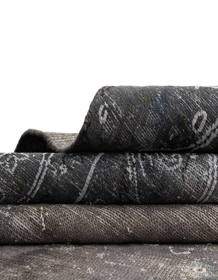 Detail image of  9' 7 x 12' 9 Vintage Royal Wool Rug