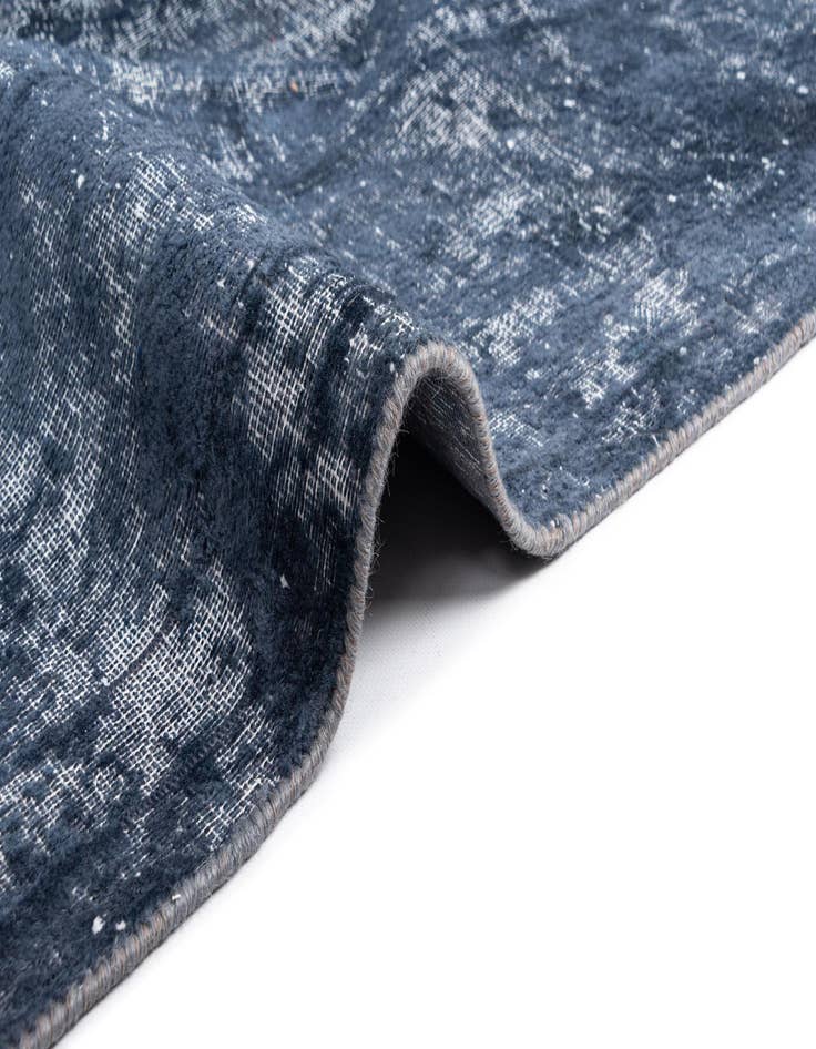 Detail image of  9' 7 x 12' 9 Vintage Royal Wool Rug