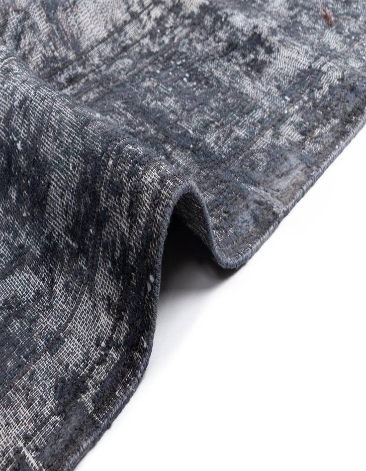 Detail image of  9' 7 x 13' 1 Vintage Royal Wool Rug