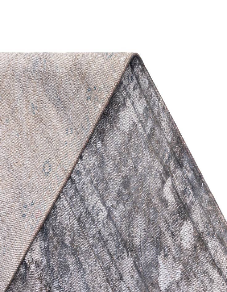 Detail image of  9' 8 x 12' 10 Vintage Royal Wool Rug