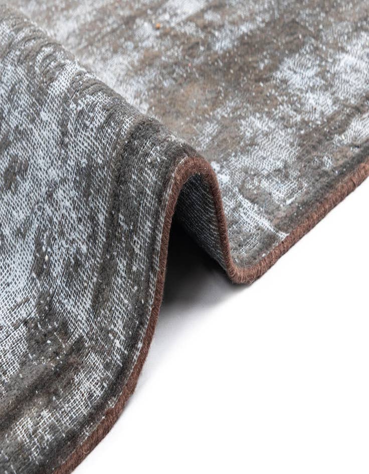 Detail image of  9' 11 x 13' 4 Vintage Royal Wool Rug