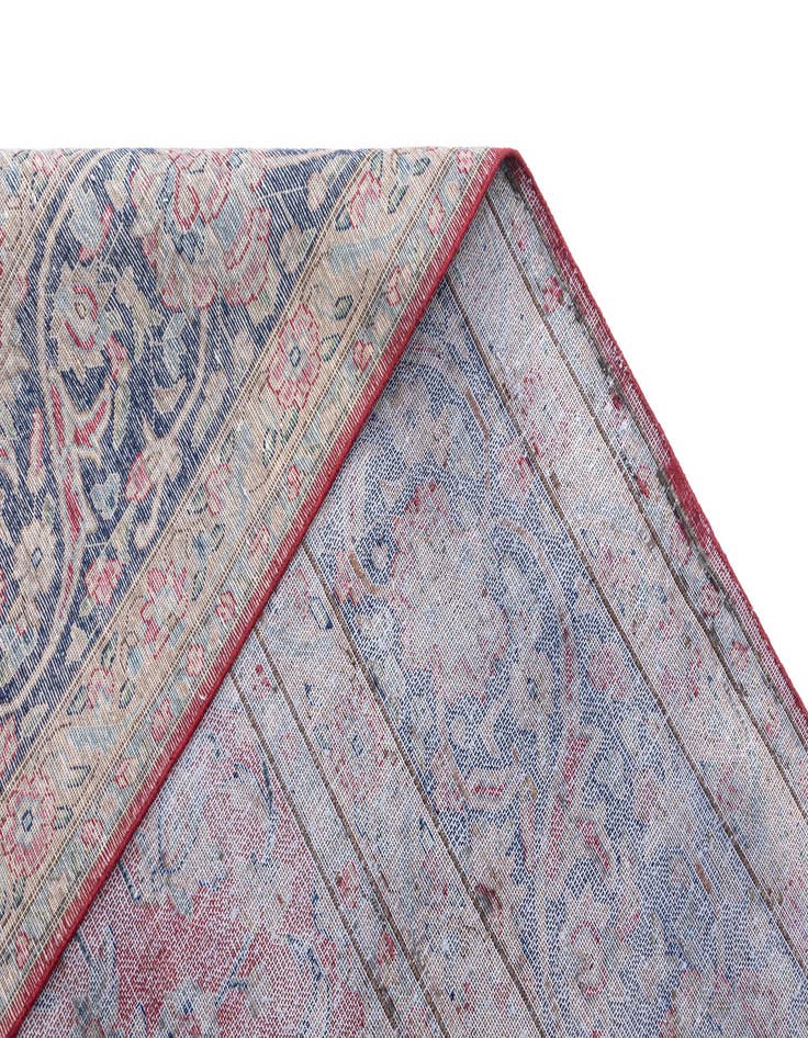 Detail image of  9' 9 x 13' 4 Vintage Royal Wool Rug